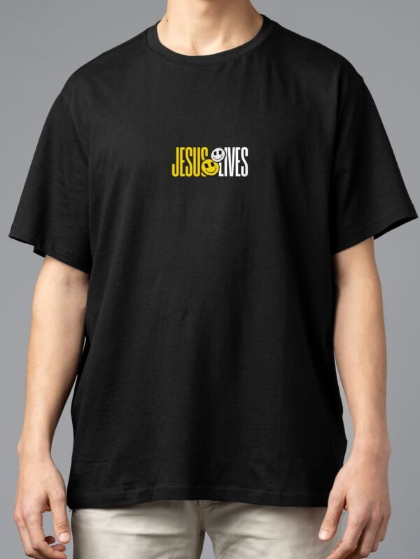 Camiseta JESUS LIVES